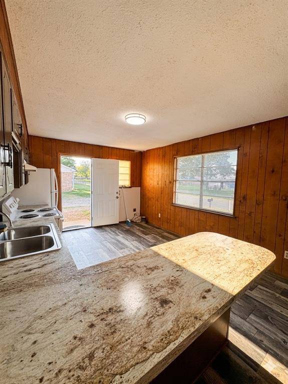 310 E Mockingbird LN, Valliant, OK 74764