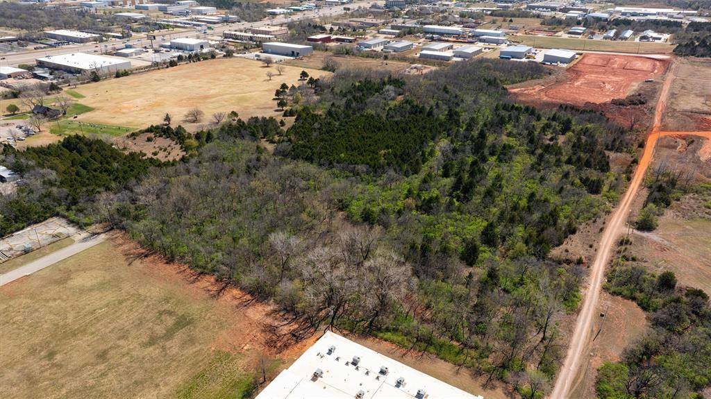 7600 N Hudson AVE, Oklahoma City, OK 73116
