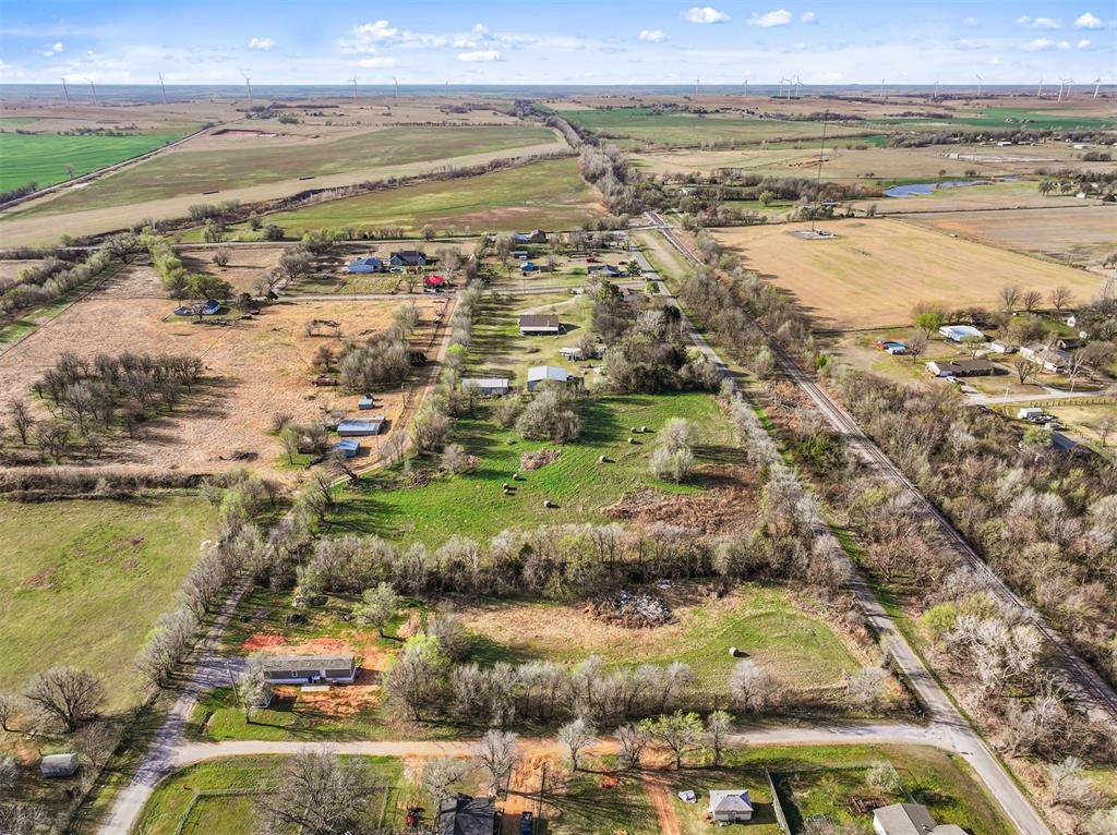 SE 2nd ST, Minco, OK 73059