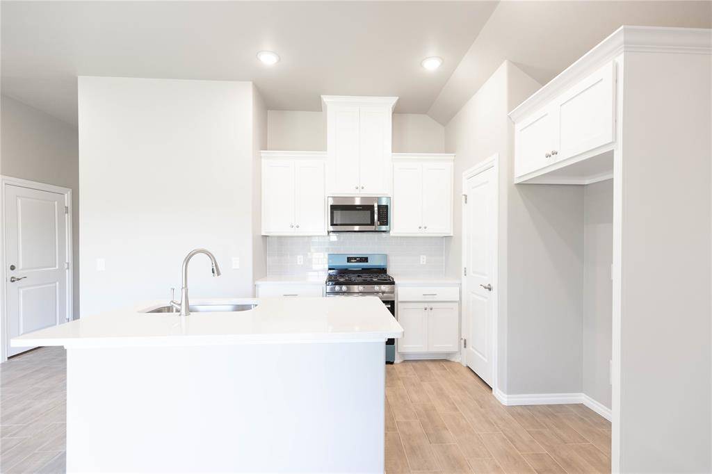 12320 SW 32nd ST, Yukon, OK 73099