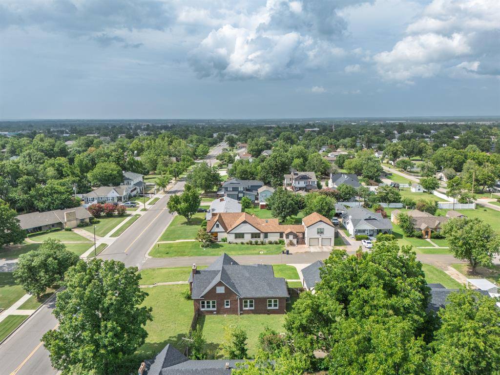 2021 N Broadway AVE, Shawnee, OK 74804