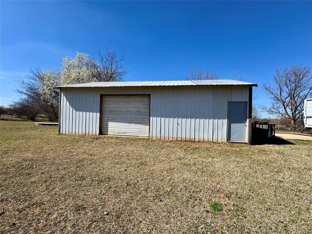 627 Cranton DR, Chickasha, OK 73018