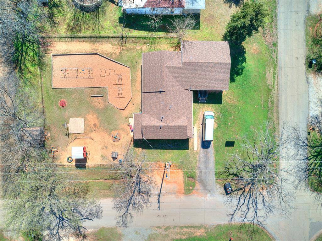 602 Dogwood AVE, Wellston, OK 74881