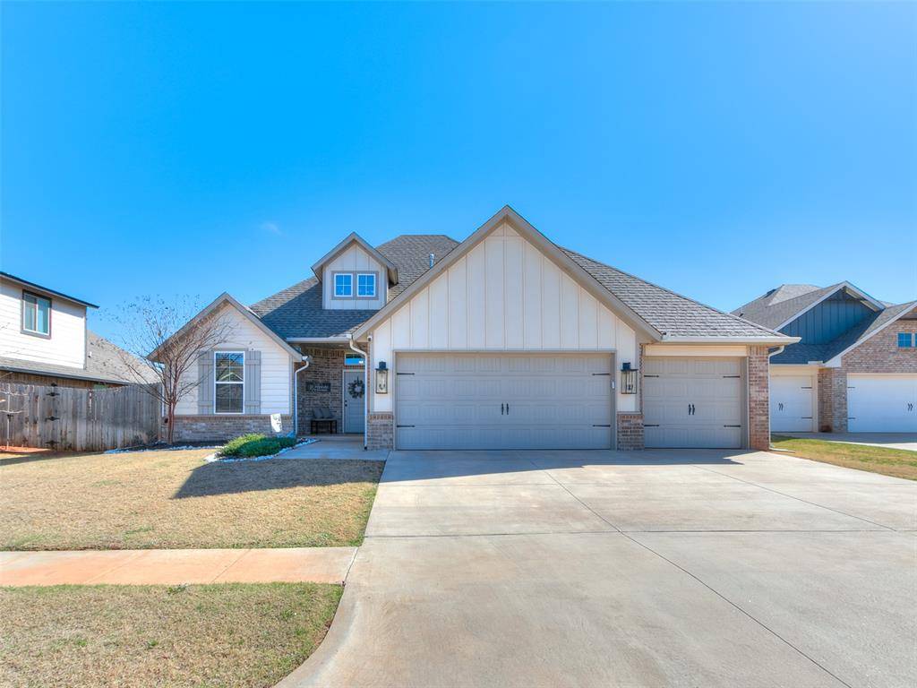 10104 NW 138th CIR, Yukon, OK 73099