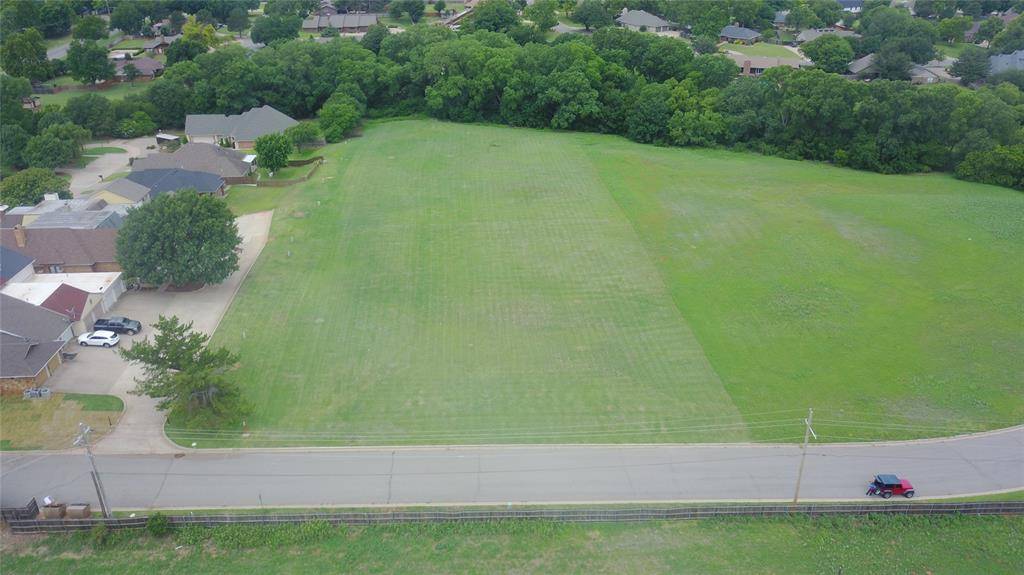 Sunup DR, Clinton, OK 73601