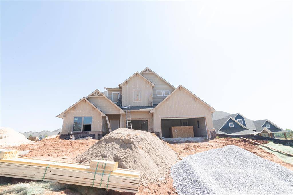 8132 Mountain Oak DR, Edmond, OK 73034