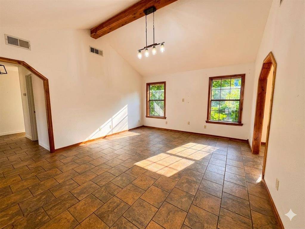 106 Tranquil LN, Hochatown, OK 74728