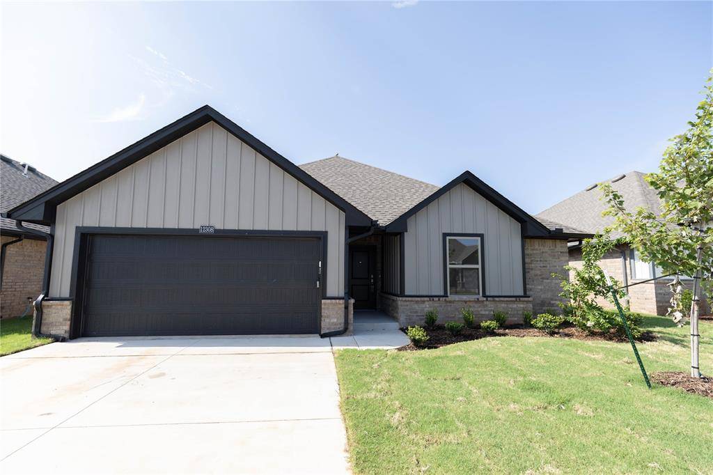 12308 SW 32nd ST, Yukon, OK 73099