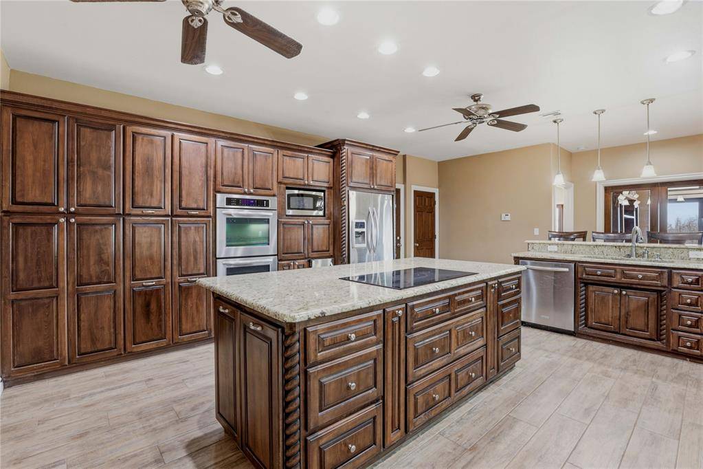 2868 S Anderson RD, Guthrie, OK 73044
