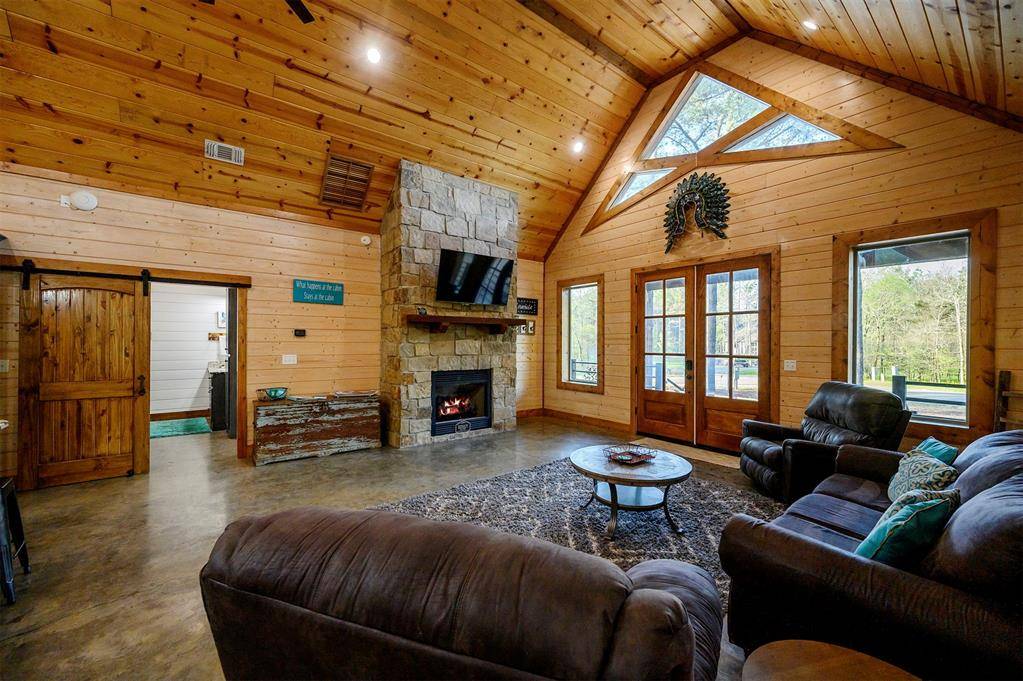 200 Iti Hina TRL, Broken Bow, OK 74728