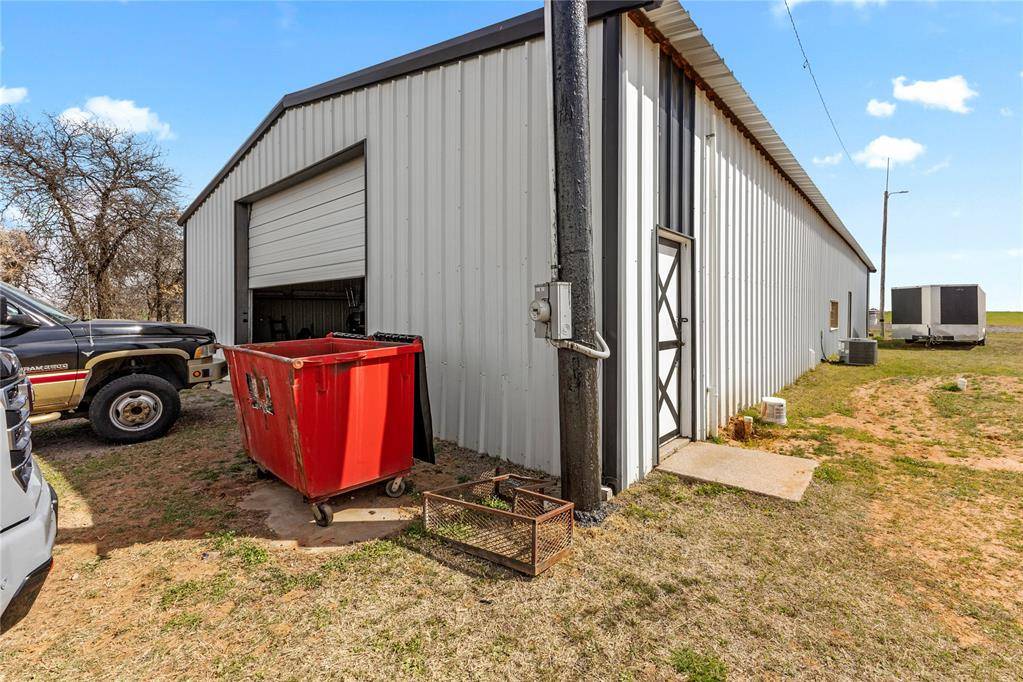 18115 N 2530 ST, Lookeba, OK 73053