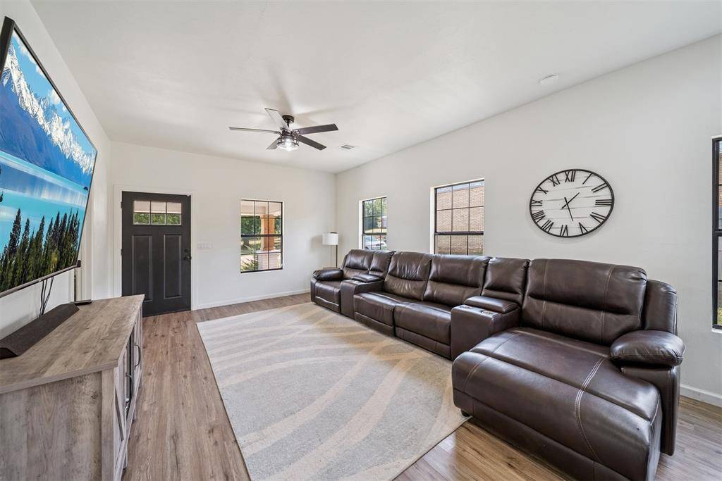 209 Ash ST, Wellston, OK 74881
