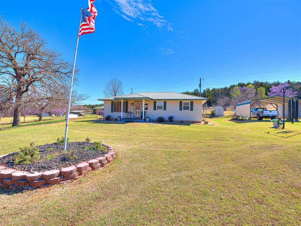 23155 County Street 2590, Binger, OK 73009