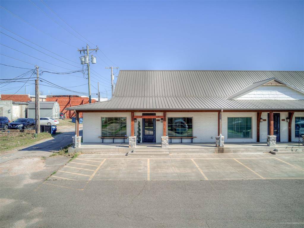 113 E Broadway, Blanchard, OK 73010