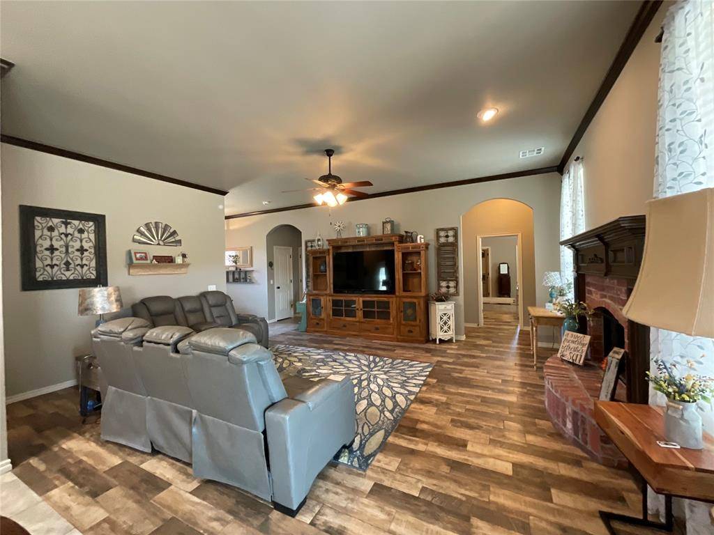 1792 Doc Bar AVE, Blanchard, OK 73010