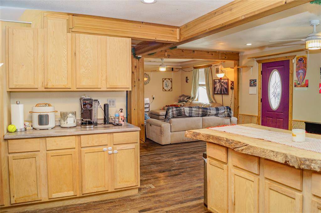 95 3rd ST, Healdton, OK 73438