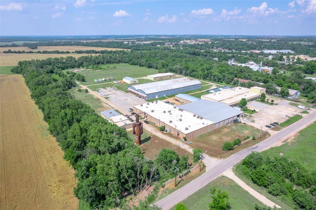 851 N 4th ST, Guthrie, OK 73044