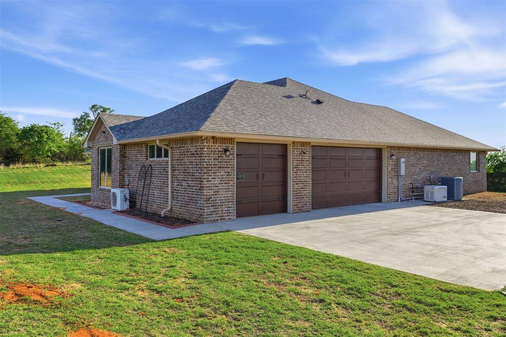 15637 S County Road 207 RD, Blair, OK 73526