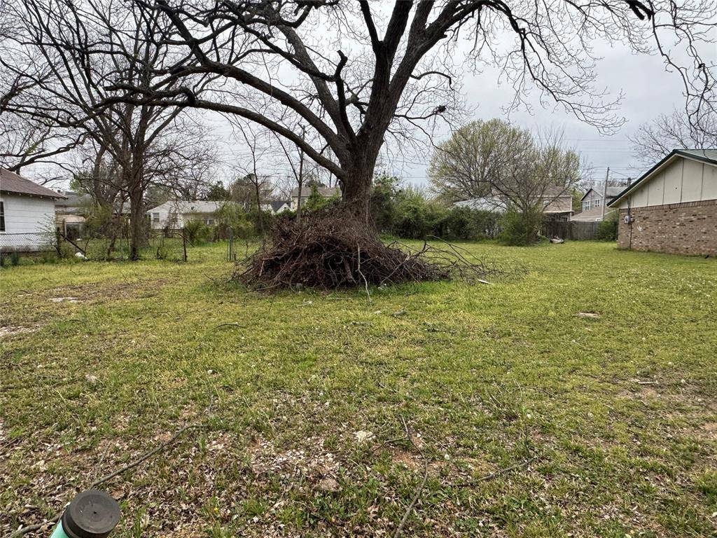 1215 N Gessel ST, Seminole, OK 74868