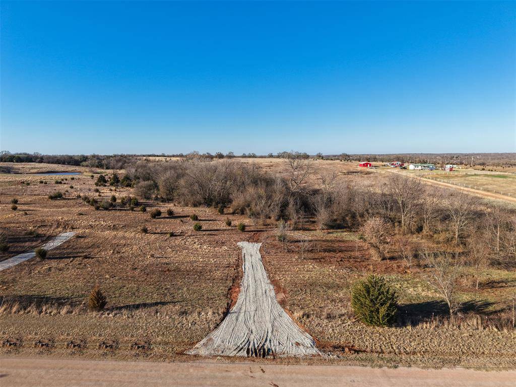 002 York RD, Lexington, OK 73051
