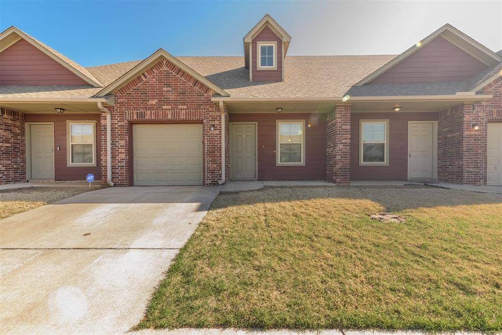 1018 SW 92nd ST, Oklahoma City, OK 73139