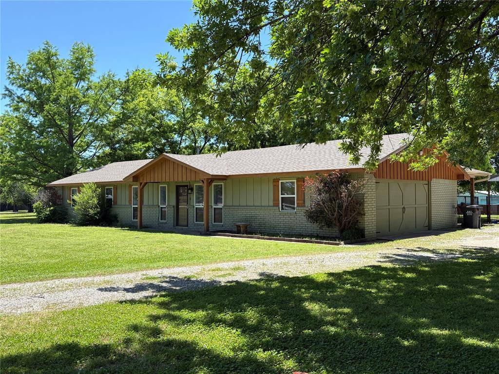 16217 County Road 1586 RD, Ada, OK 74820