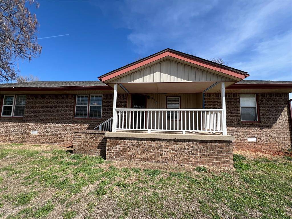 216 N Jefferson AVE, Blanchard, OK 73010
