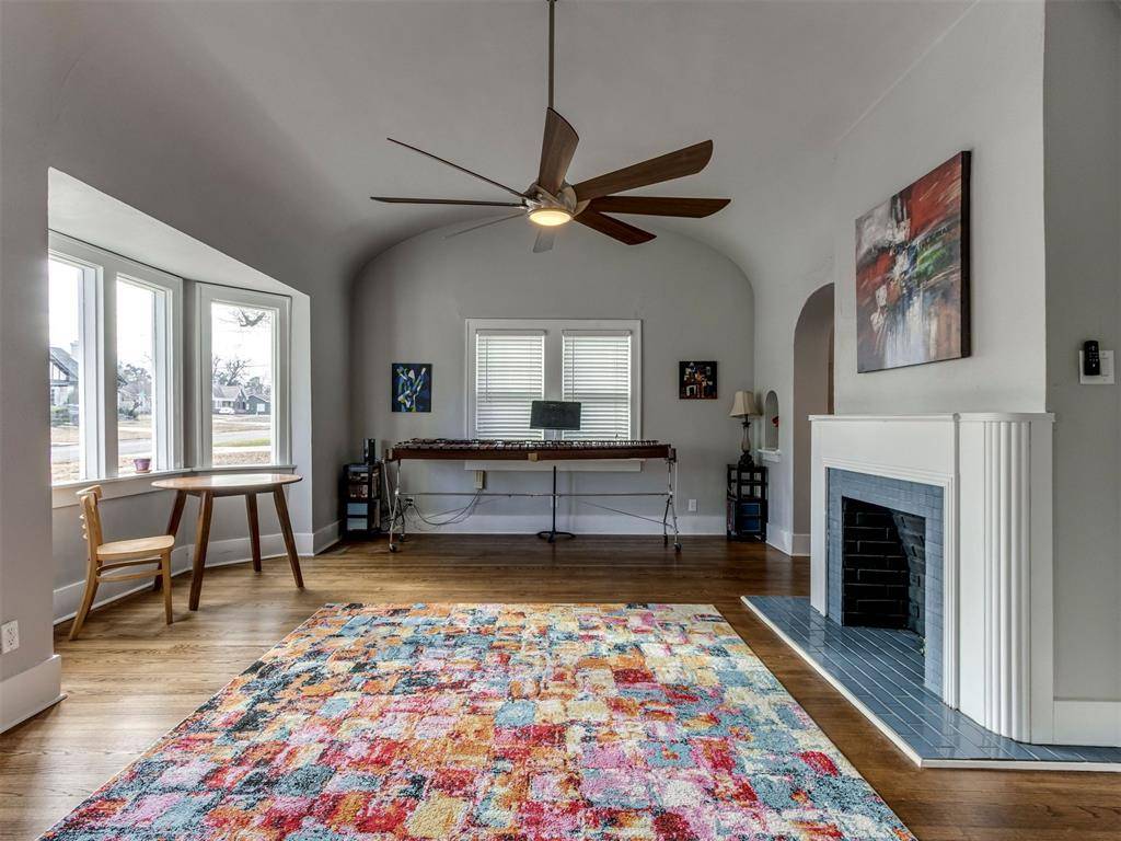 2041 NW 21st ST, Oklahoma City, OK 73106