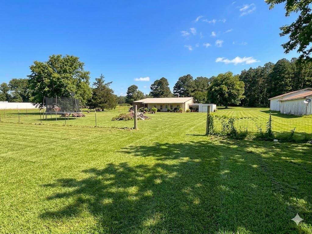 1163 N 4280 RD, Hugo, OK 74743