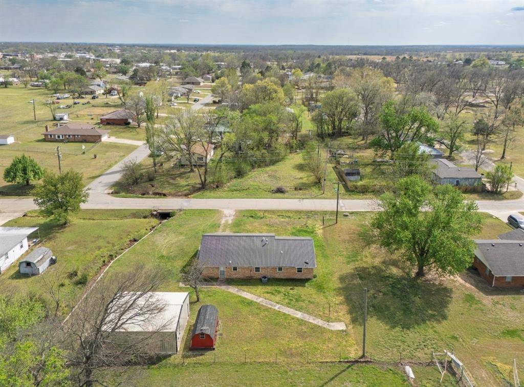 1310 W 15th ST, Prague, OK 74864
