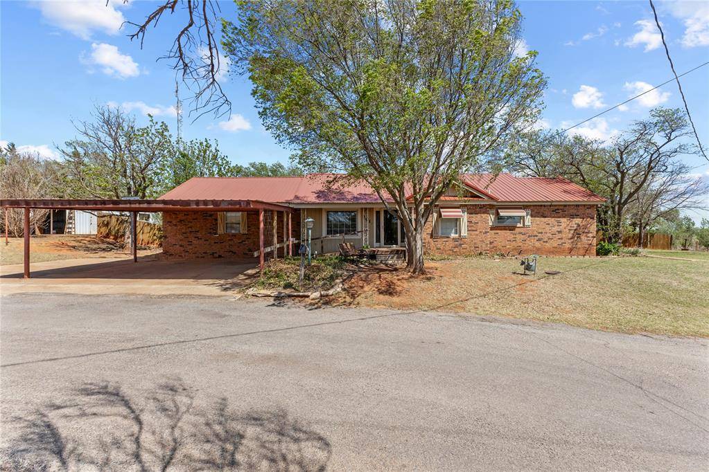 301 Jefferson DR, Cordell, OK 73632