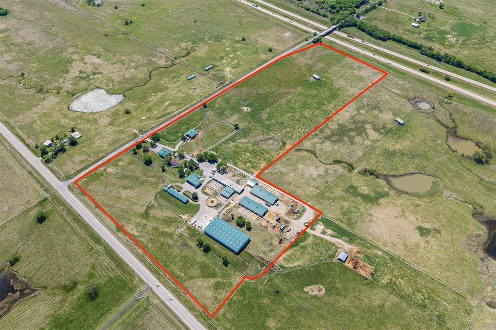 7511 Sunshine LN, Marietta, OK 73448