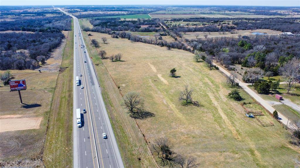 E Commercial ST, Chandler, OK 74834