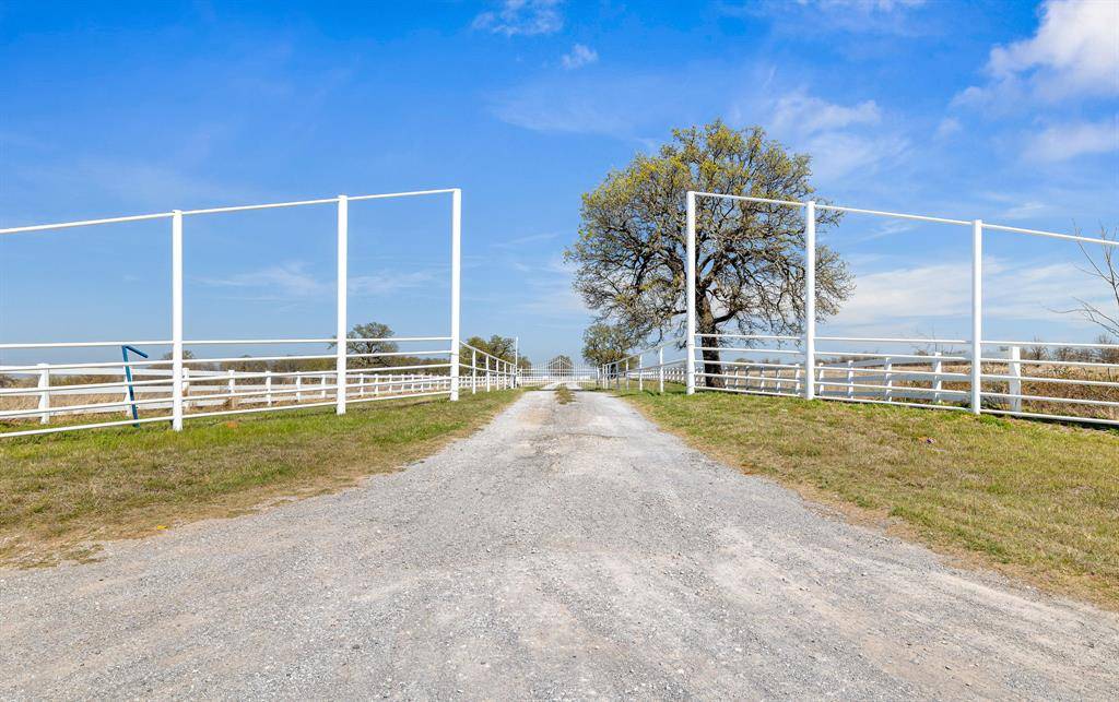 300636 State Highway 29, Foster, OK 73434