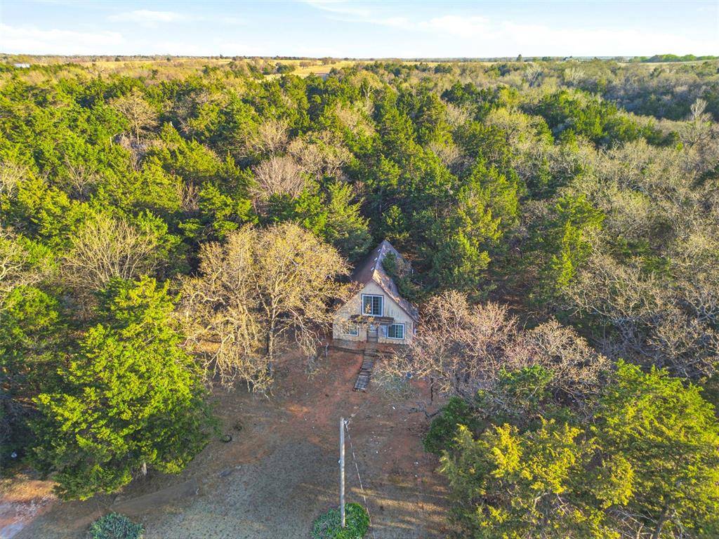 3417 Two Creeks RD, Guthrie, OK 73044