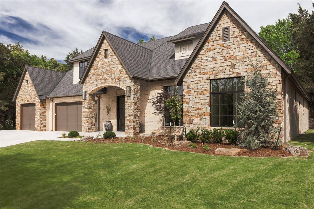 3208 Hidden Creek DR, Edmond, OK 73034