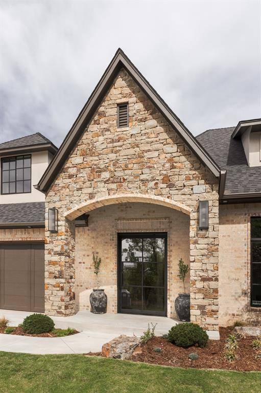 3208 Hidden Creek DR, Edmond, OK 73034