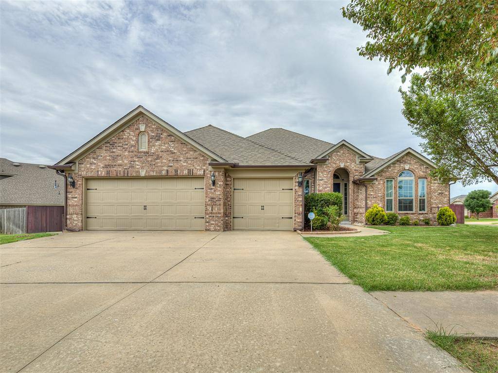18501 El Greco DR, Edmond, OK 73012