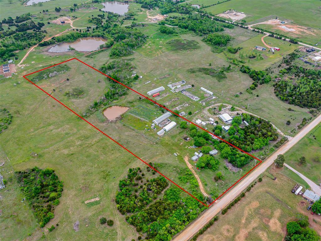 28725 Johnson RD, Maud, OK 74854