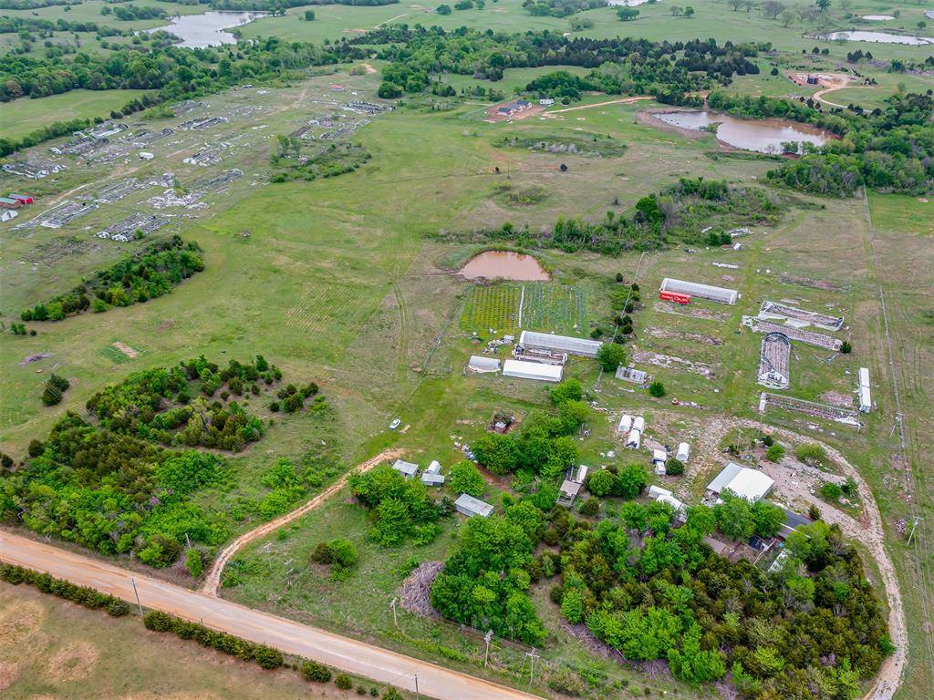 28725 Johnson RD, Maud, OK 74854