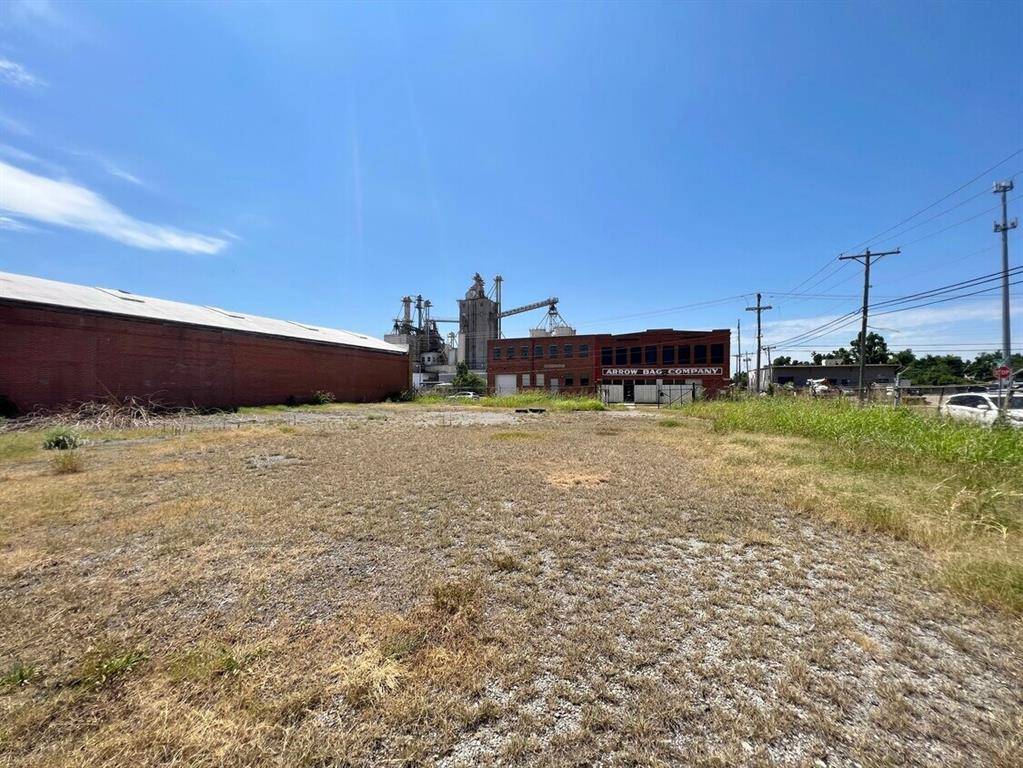 1139 NW 4th ST, Oklahoma City, OK 73106
