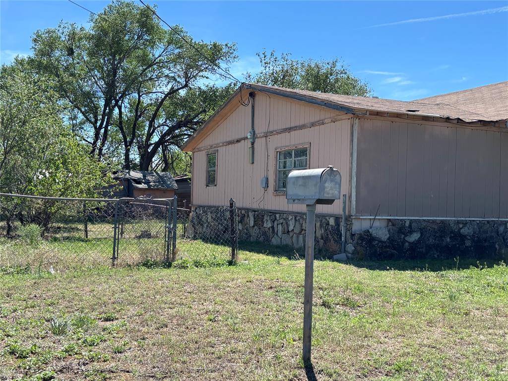 401 W Friendship ST, Mangum, OK 73554