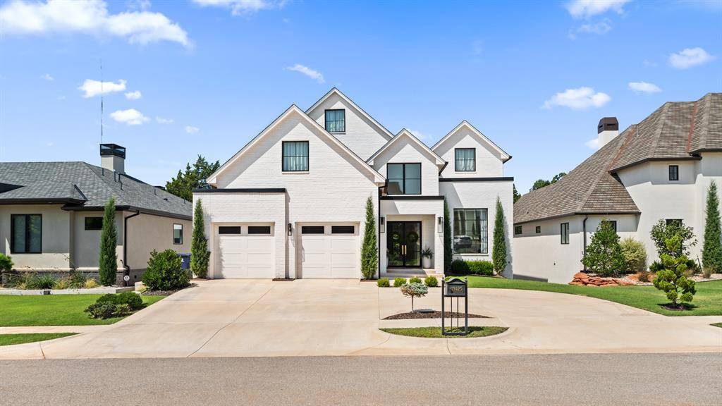 13425 Creek Pointe LN, Oklahoma City, OK 73131