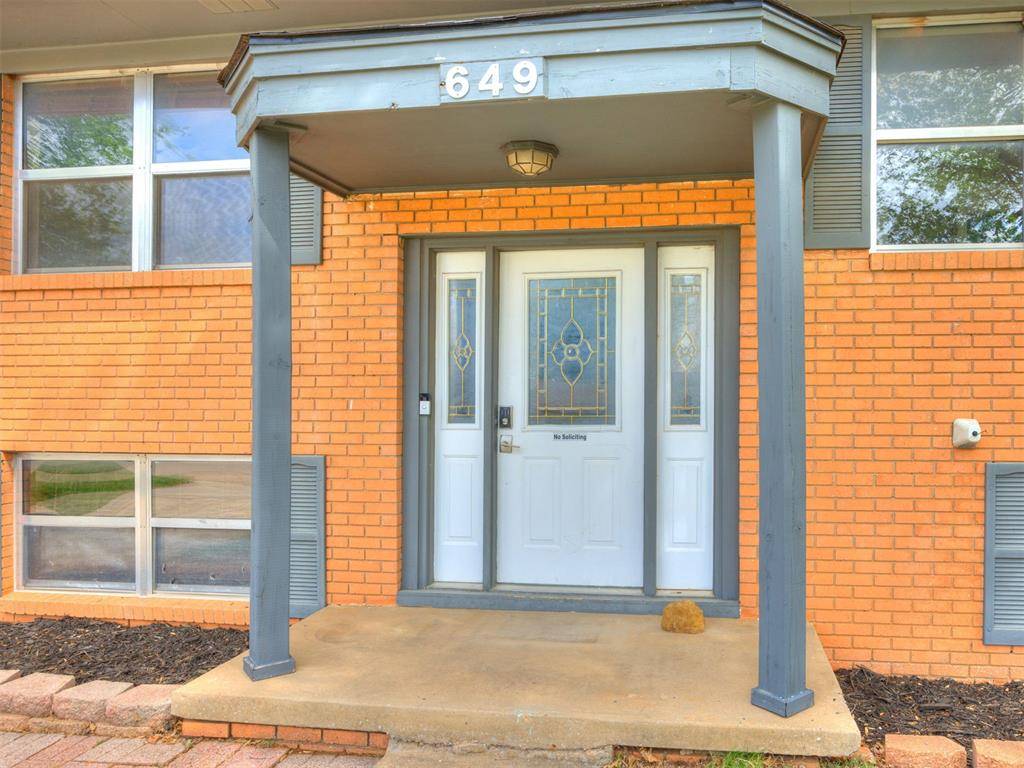 649 W Beam AVE, Yukon, OK 73099