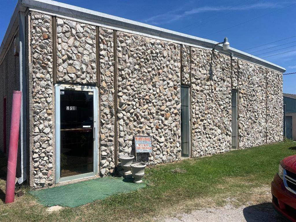 4601 NW 9th ST, Oklahoma City, OK 73127