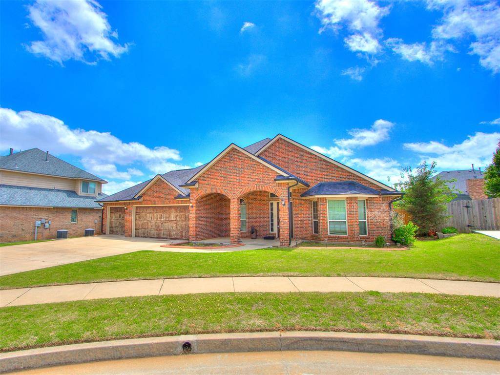 9108 NW 86th CT, Yukon, OK 73099