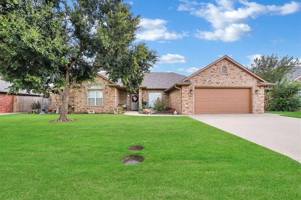 1208 Sheryl LN, Altus, OK 73521
