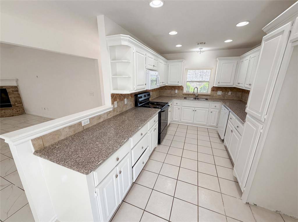 12917 Meadows DR, Oklahoma City, OK 73120