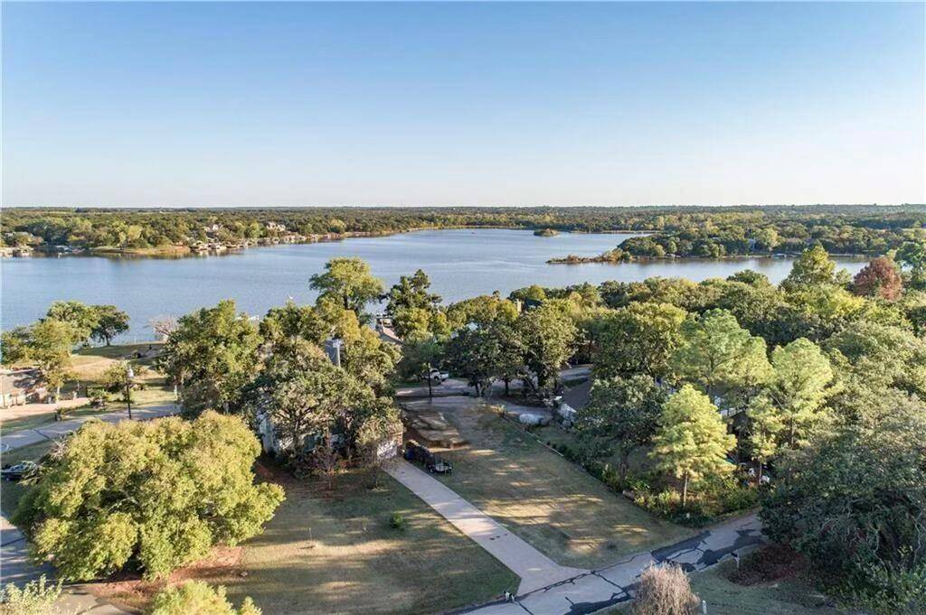 7 W Shore DR, Arcadia, OK 73007
