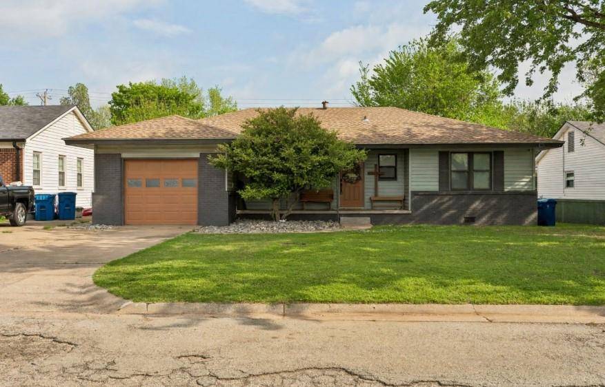 1110 E 6th ST, Cushing, OK 74023